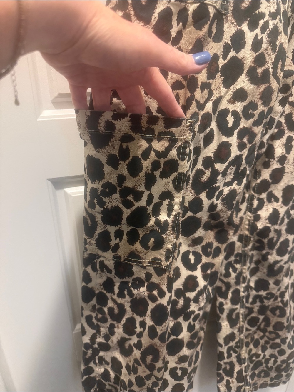 No Boundaries Leopard Print Wide-Leg Light Denim Cargo Pants - Short Length - Picture 2 of 6